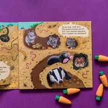Книжка з віконцями. Хто сховався під землею . Image №3
