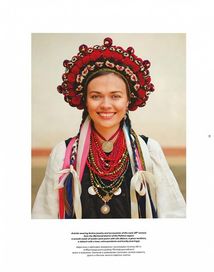 Ukrainian folk fashion. Українська традиційна мода. Етнофотографія. Image №3